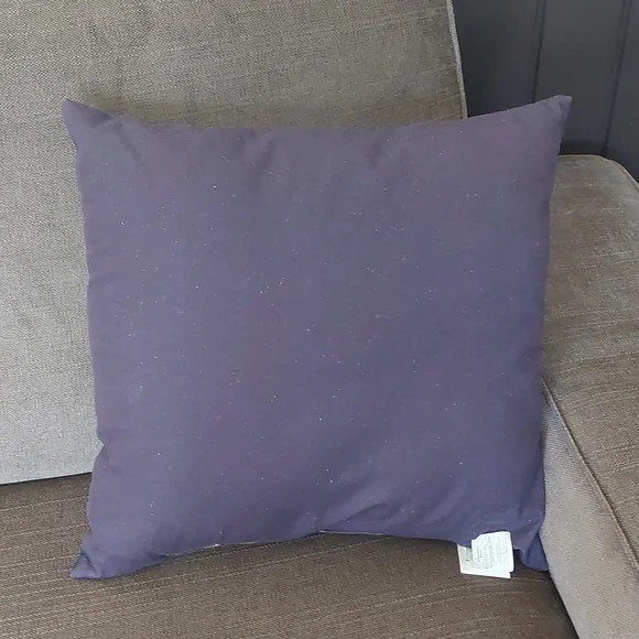 Pillow - Picture 2 of 3